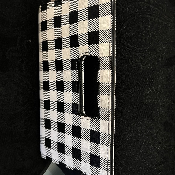 Clutch - Picture 4 of 5